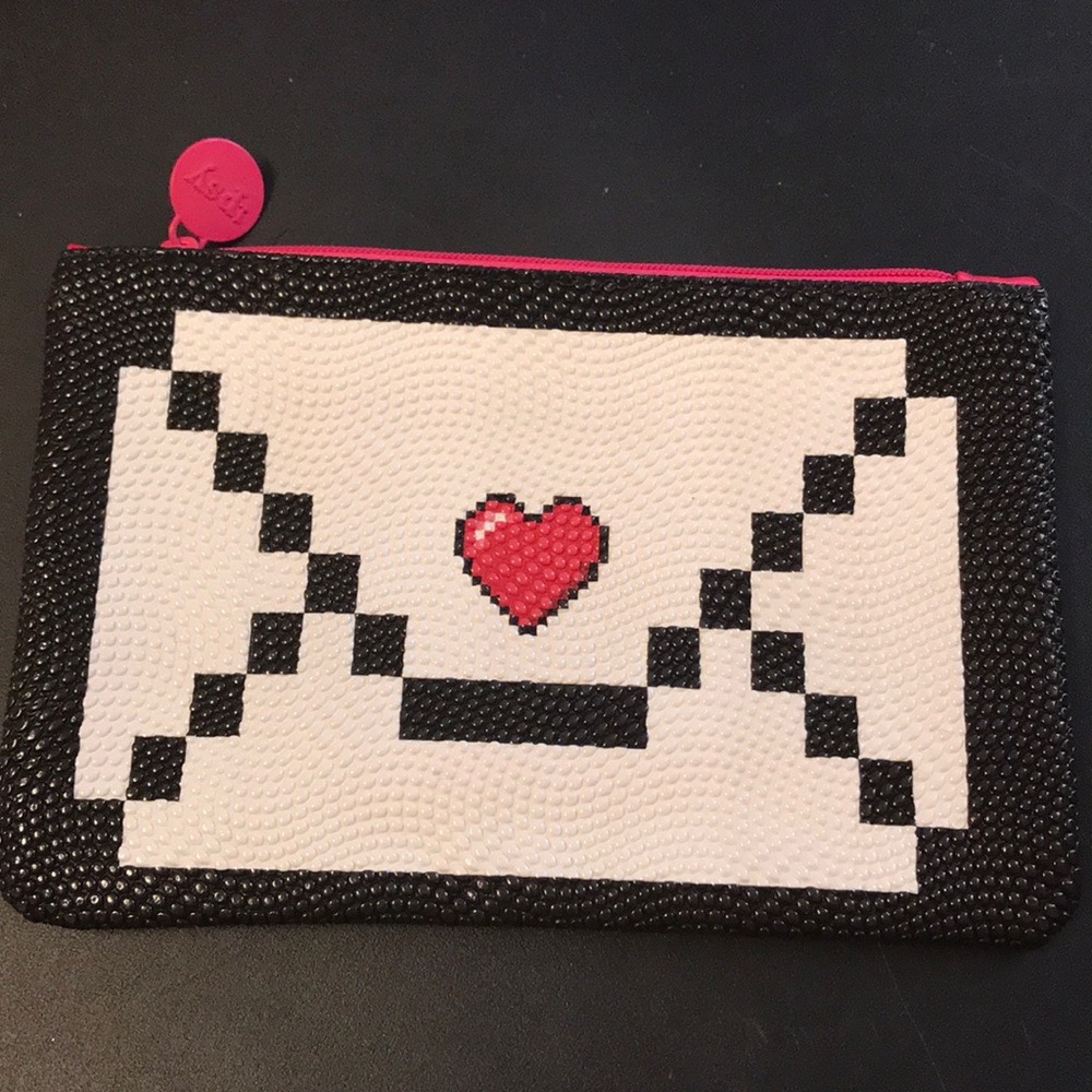Ipsy textured you’ve got mail makeup bag